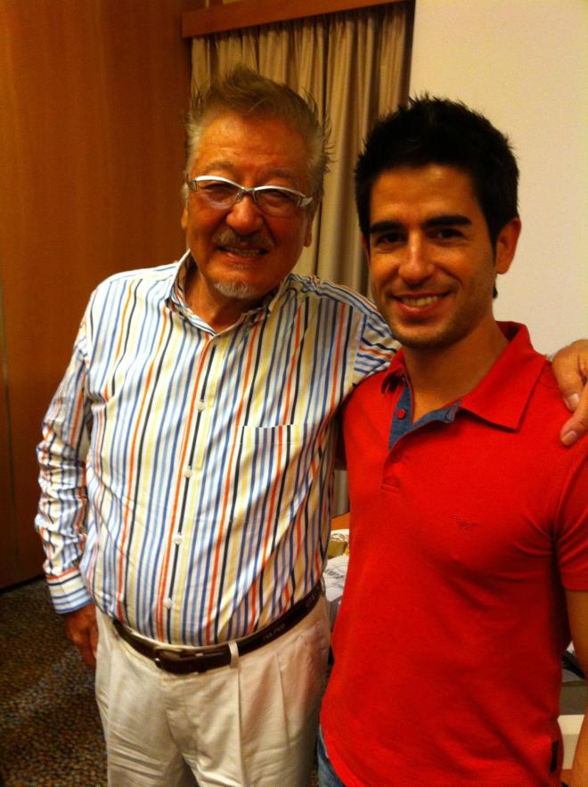 323182_384857718244555_1161282154_o